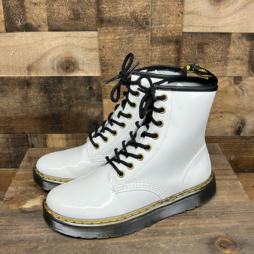 Dr Martens Zavala‎ White Patent Leather 8 Eye Combat Boots Women's Size 6